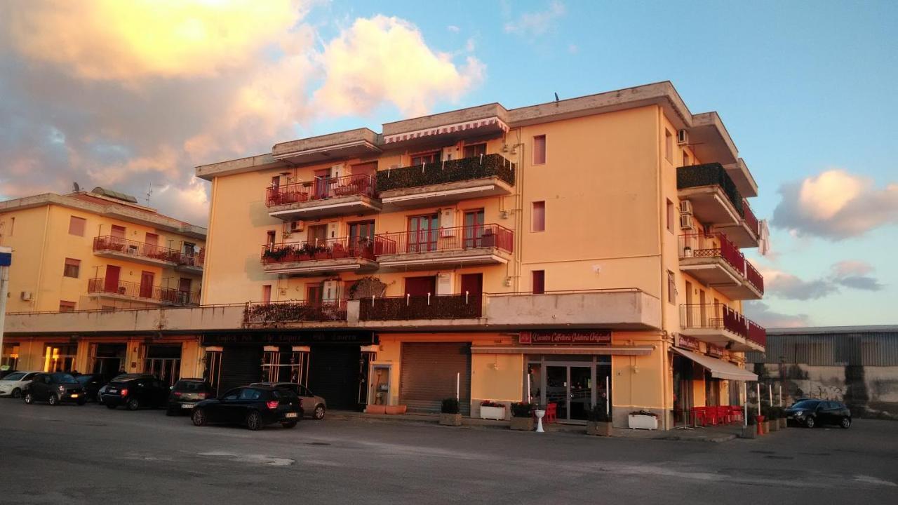 Costa D'Amalfi E Cilento Bed and Breakfast Pontecagnano Eksteriør billede